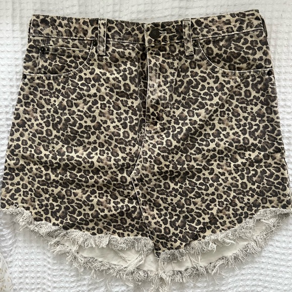 Free People - We The Free Leopard Print Mini Skirt - Picture 1 of 5